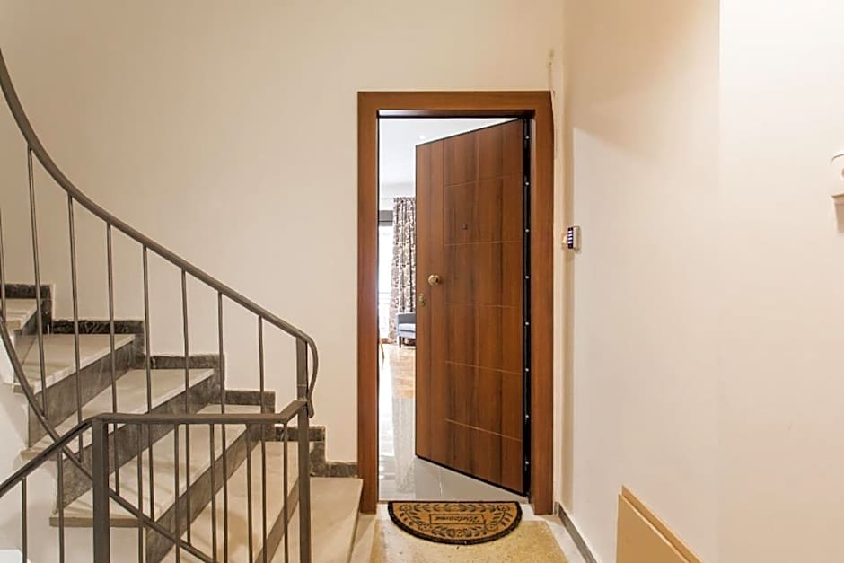 Nicholas Point Apartments and Rooms