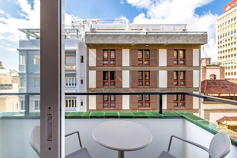 Hotel Adonis Pelinor