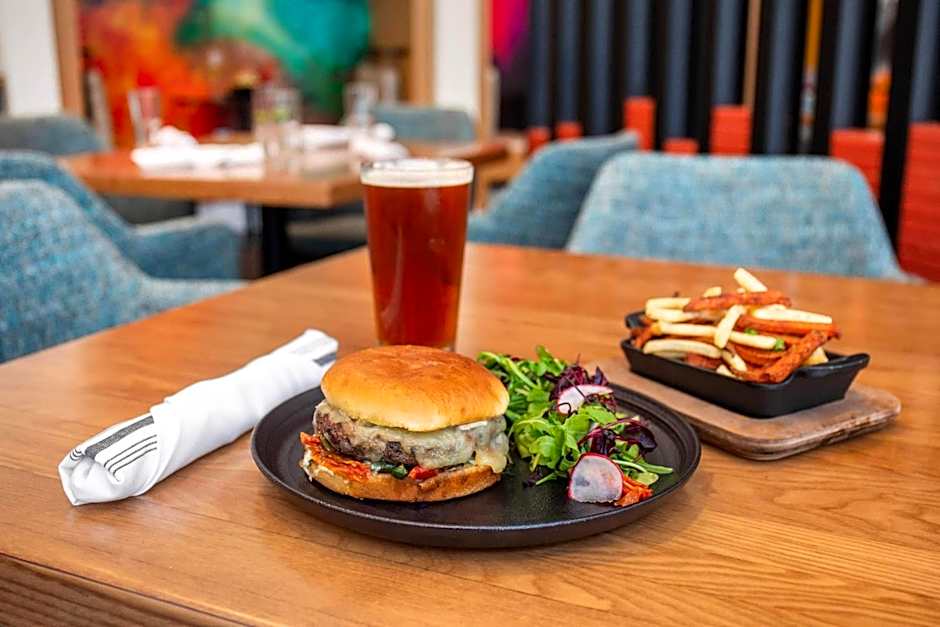 Cambria Hotel Denver Downtown RiNo
