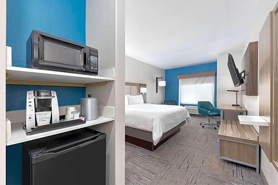 Holiday Inn Express and Suites Granbury By IHG