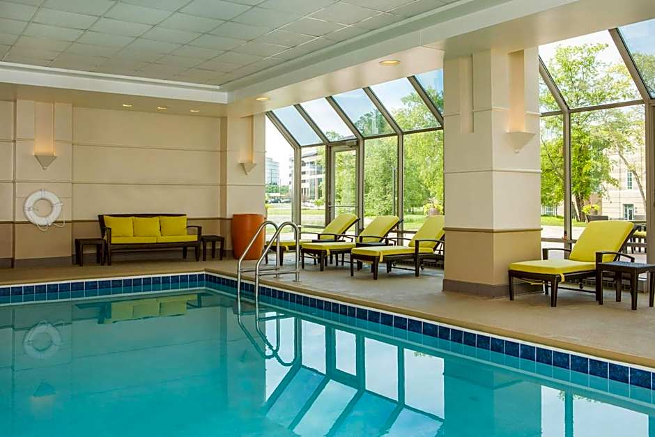 Sheraton Suites Chicago Elk Grove