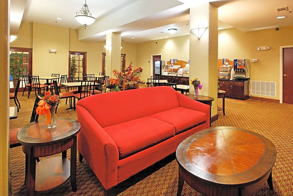 Holiday Inn Express & Suites Sylacauga By IHG