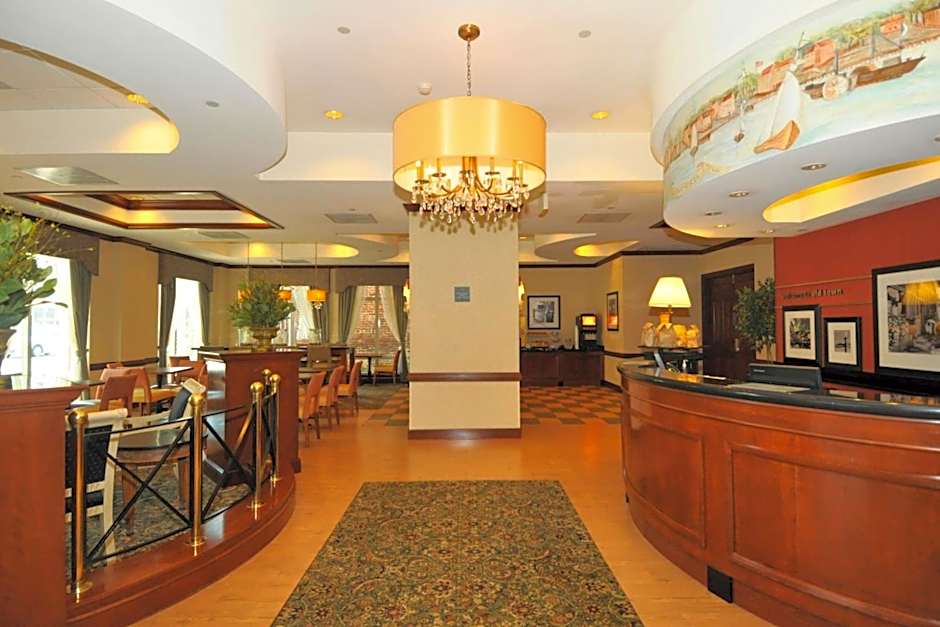Hampton Inn By Hilton Alexandria-Old Town/King St. Metro