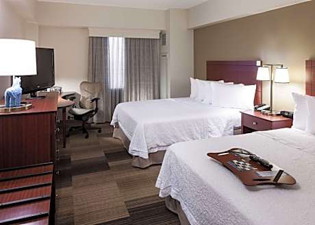 Room with Two Queen Beds - Non-Smoking