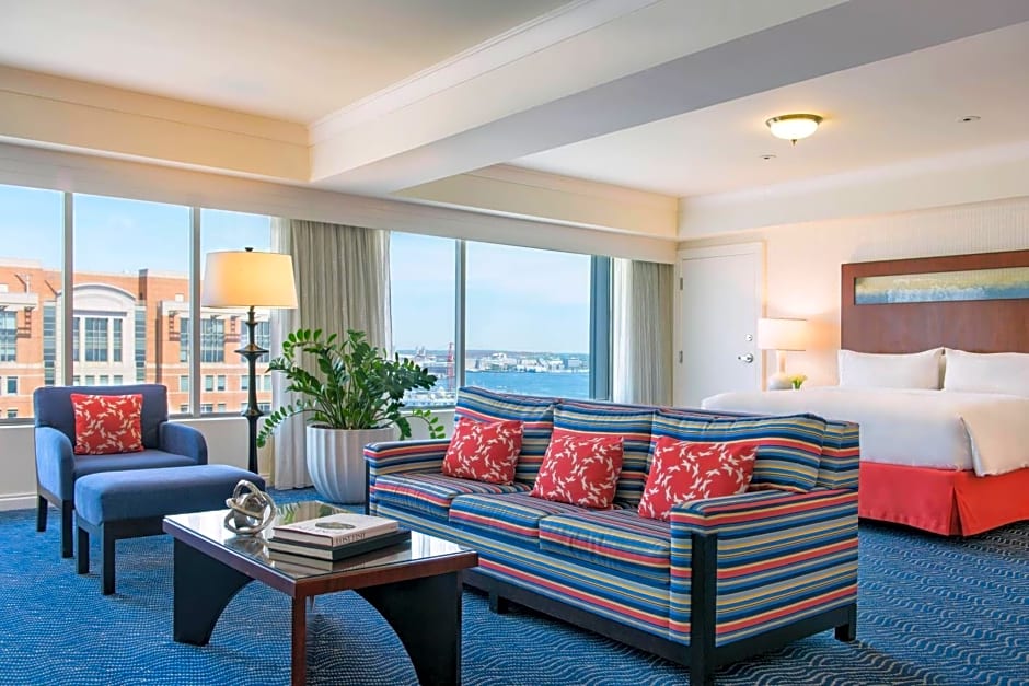 Renaissance Boston Seaport Hotel