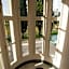 Boutique Hotel Villa Monty Banks