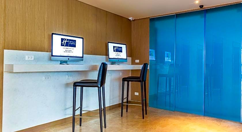 Holiday Inn Express Bangkok Sukhumvit 11 - Free Breakfast By IHG