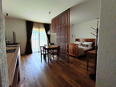 Deluxe Double Studio