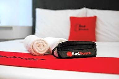 RedDoorz near Puskesmas Sei Jang Tanjung Pinang