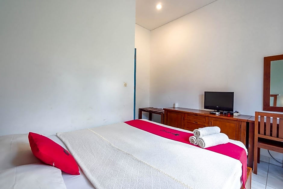 RedDoorz near Pantai Sanur Bali