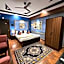 Hotel Trimoorti