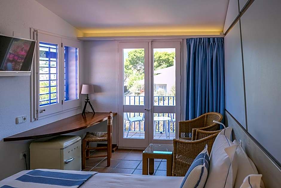Hotel Blaumar Cadaqués by Fimedhotels