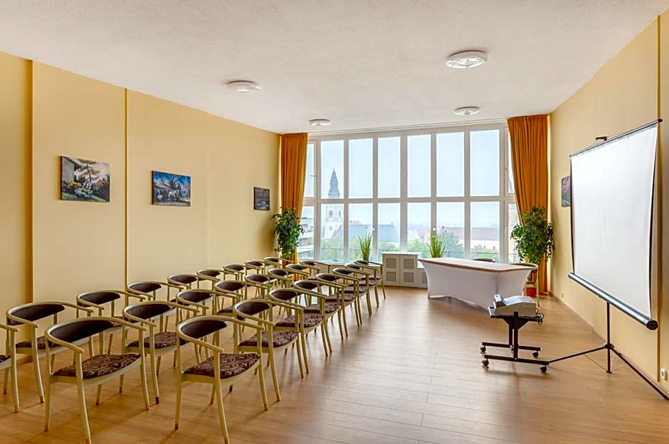 Aranyhomok Hotel Business & Relax