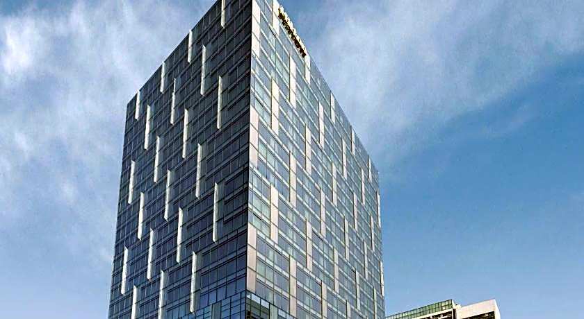 Hilton Shenzhen World Exhibition & Convention Center （Qianhai Snow World）