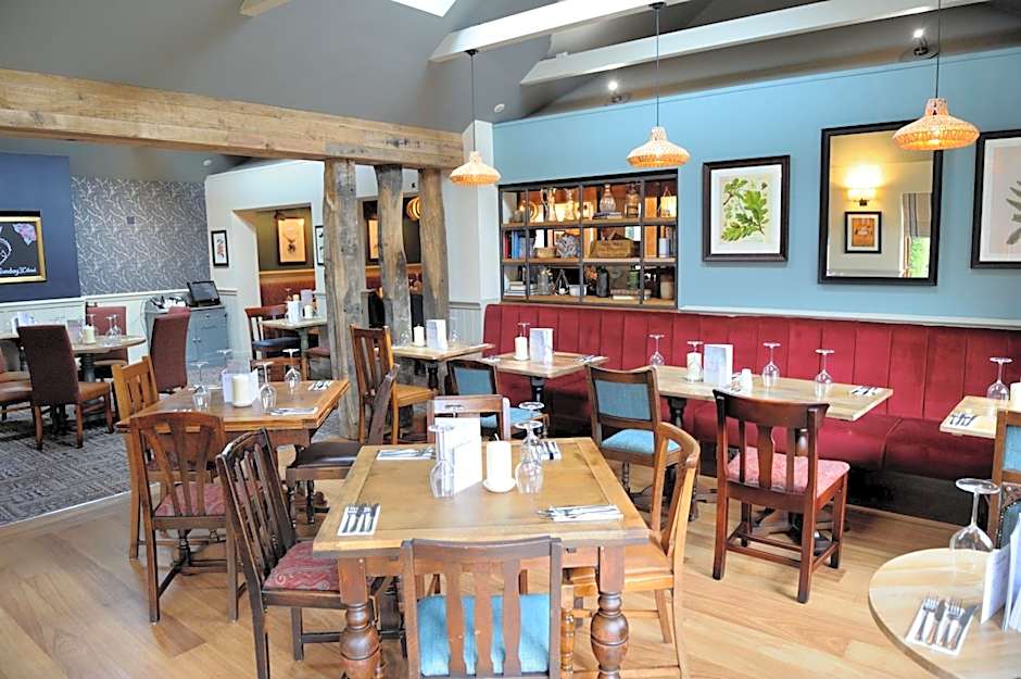 White Hart by Chef & Brewer Collection