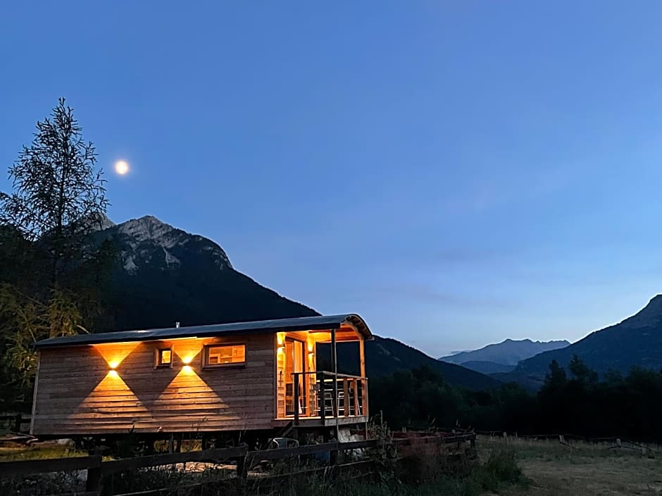 Alpine love shack