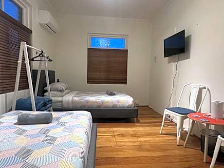 Standard Twin Room with Shared Bathroom