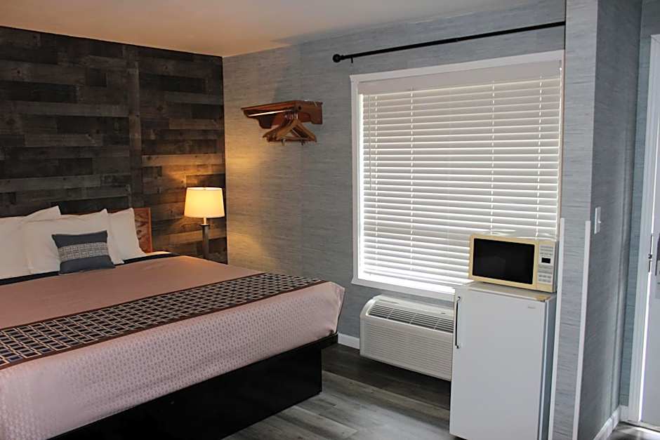 Cedarwood Inn of Ashland