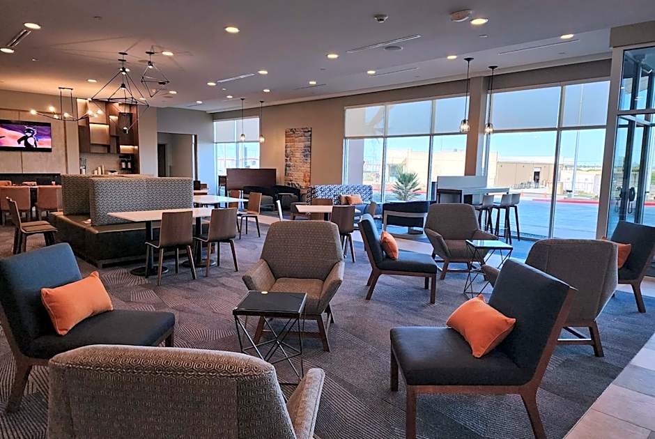 La Quinta Inn & Suites by Wyndham Del Rio