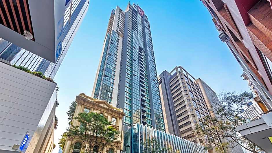 Oaks Brisbane on Charlotte Suites