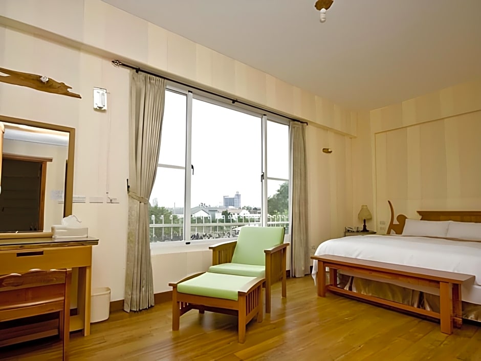 Smile Food Spa Bed and Breakfast