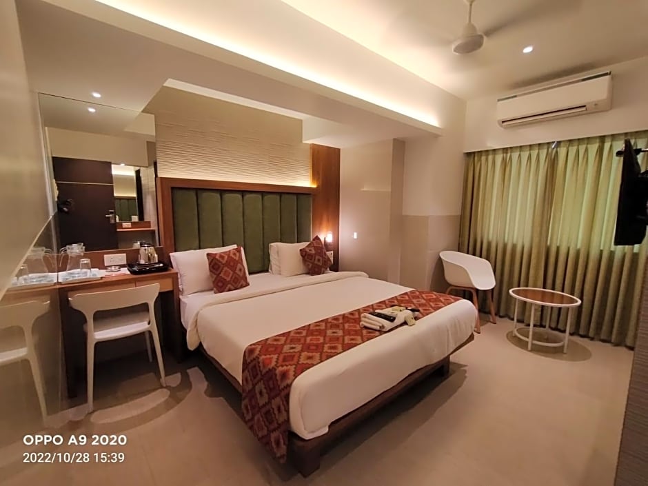 Hotel Mourya Residency