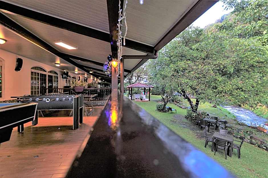 Hotel Valle del Rio