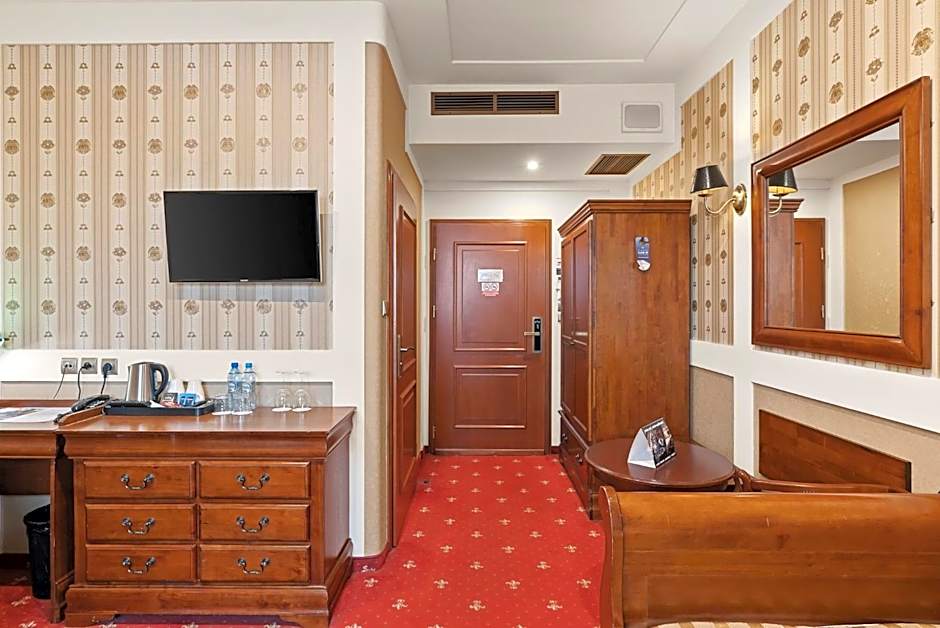 Hotel Diament Arsenal Palace Katowice - Chorzów