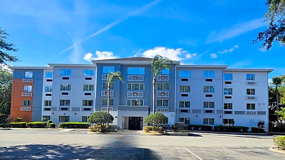Photo 1 of 65 of Holiday Inn Express And Suites Clermont Se West Orlando By IHG