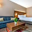 Holiday Inn Express & Suites St. Petersburg - Seminole Area By IHG