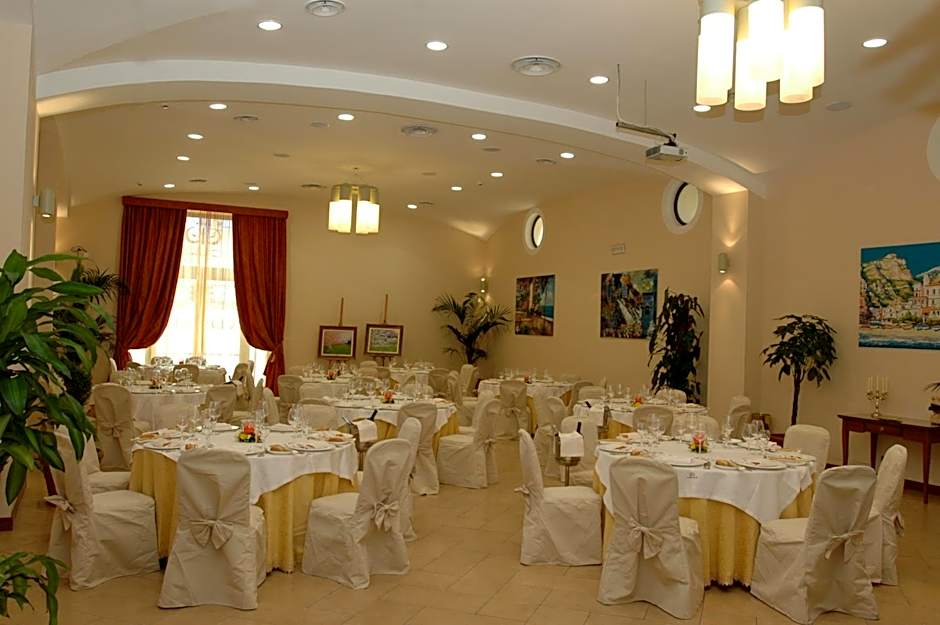 Le Cheminée Business Hotel Napoli