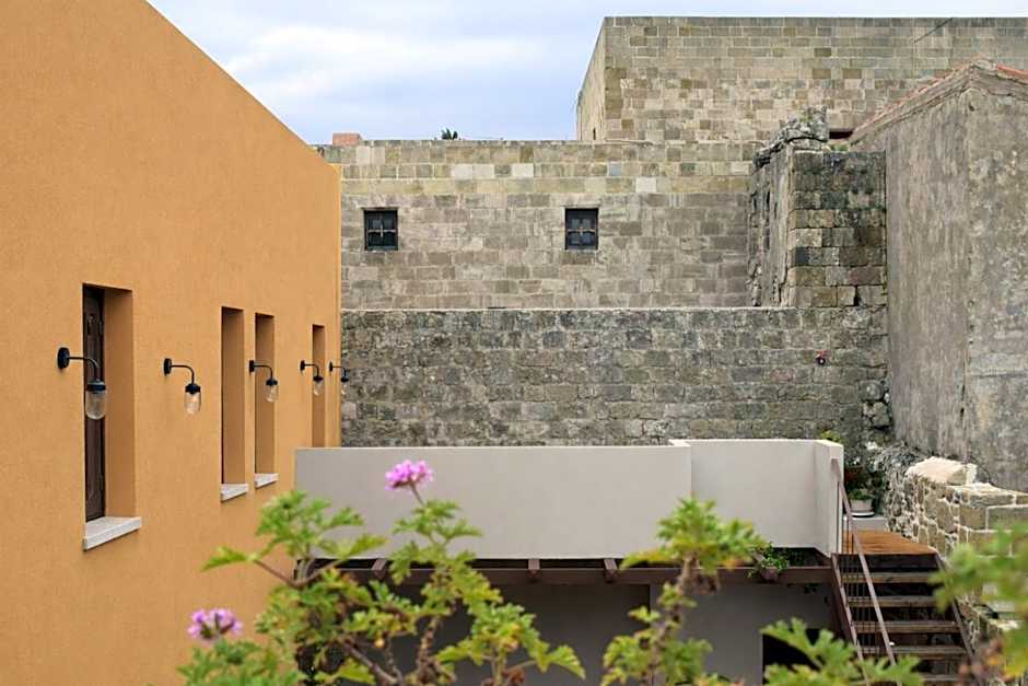 Spanish Knights Inn