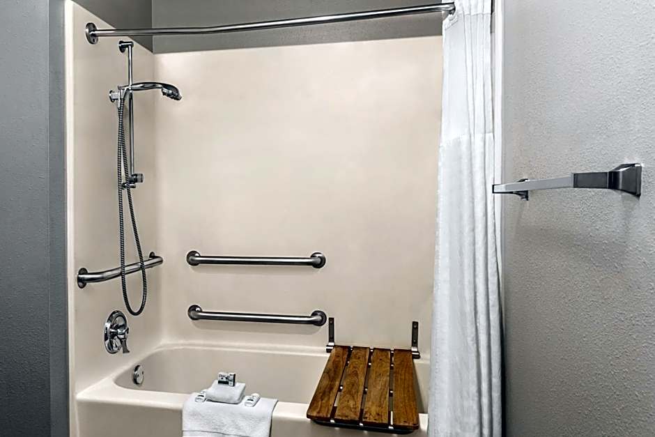 La Quinta Inn & Suites by Wyndham Chicago Tinley Park