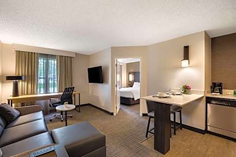 Hearing Accessible One Bedroom Suite Queen
