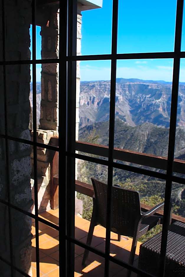 Hotel Divisadero Barrancas