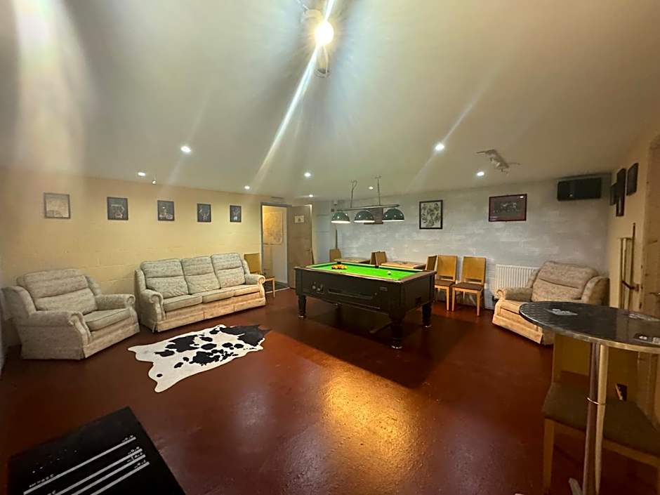 The Carpenters Arms Rooms in Broadway, Laugharne