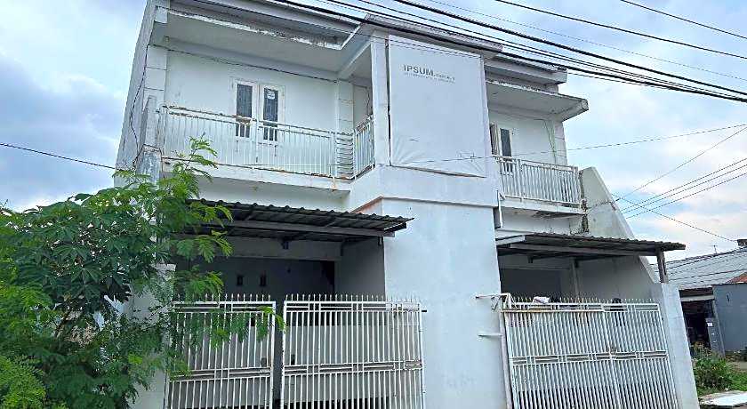 OYO 93953 Kost Tamara Near Kantor Desa Sengka