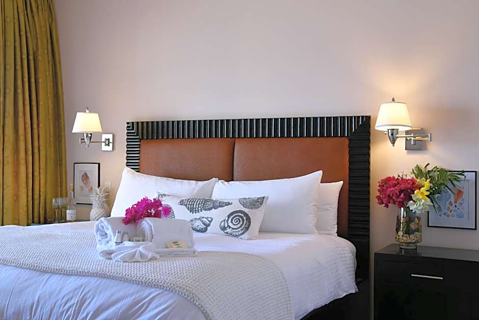 Princess Heights Luxury Condo Hotel