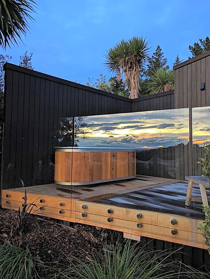 Tussock Hill Vineyard Retreats