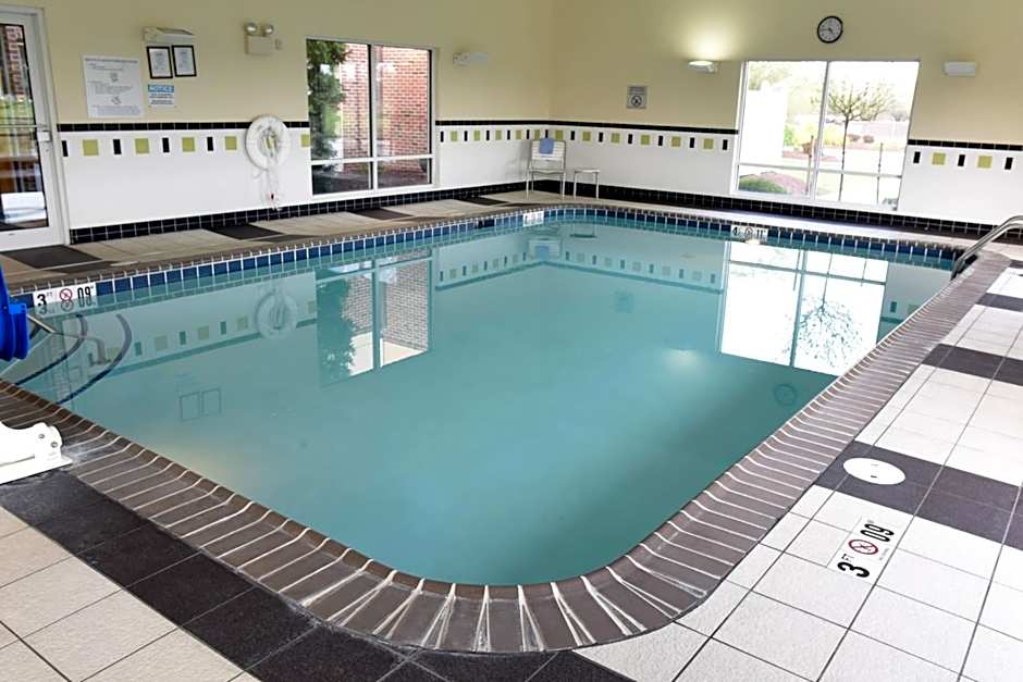 Fairfield Inn & Suites by Marriott Weirton