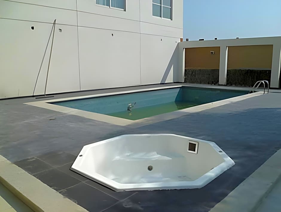 Sierra Suites By HP Hotels