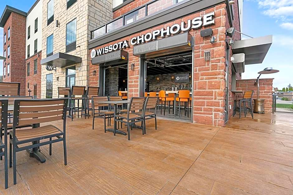Cobblestone Hotel & Suites - Lynden