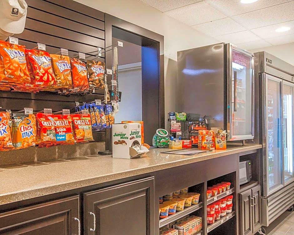 Comfort Inn and Suites adj to Akwesasne Mohawk Casino