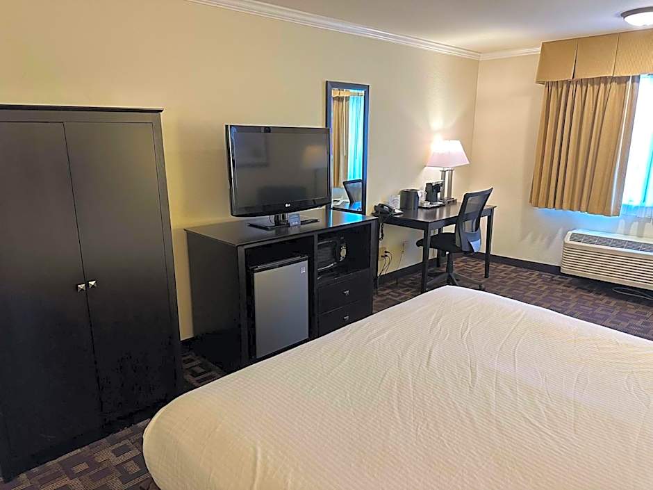 Best Western Plus Inn Of Hayward