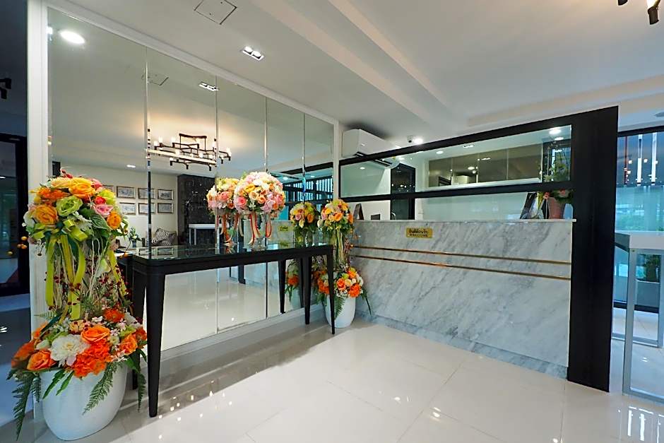 Icare Residence & Hotel