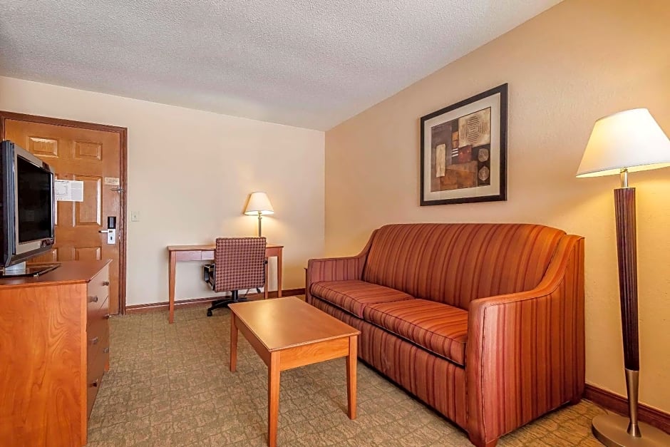 Quality Inn & Suites Owasso US-169