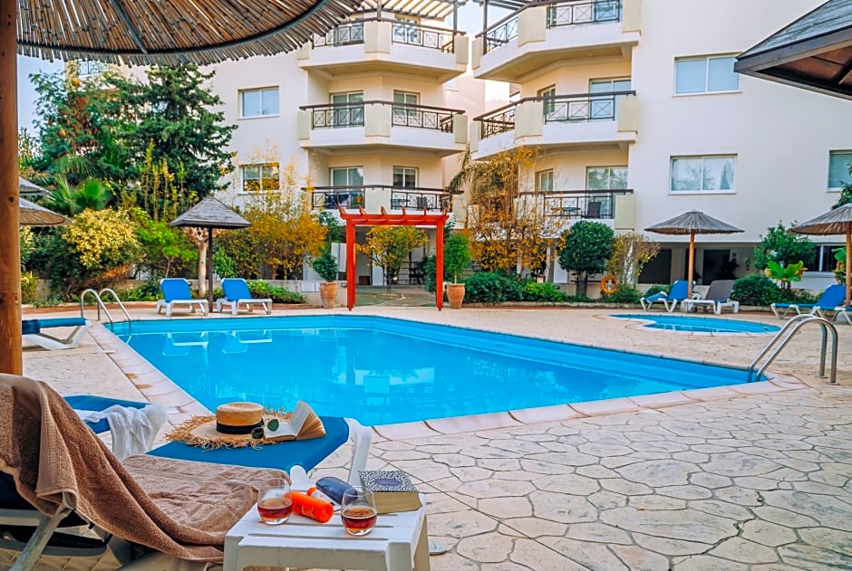 Artemis Cynthia Complex