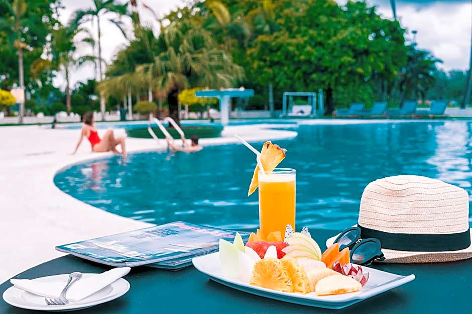 Inya Lake Hotel