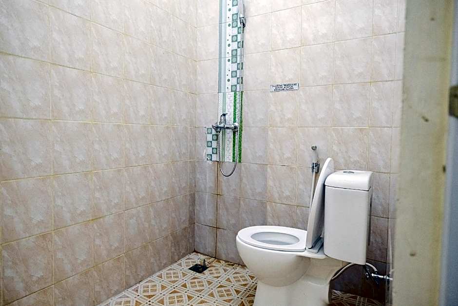 RedDoorz Syariah near Gatot Subroto Lampung 4