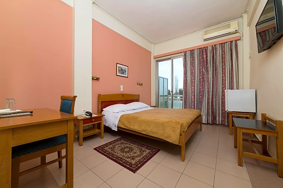 Delfini Hotel Patras